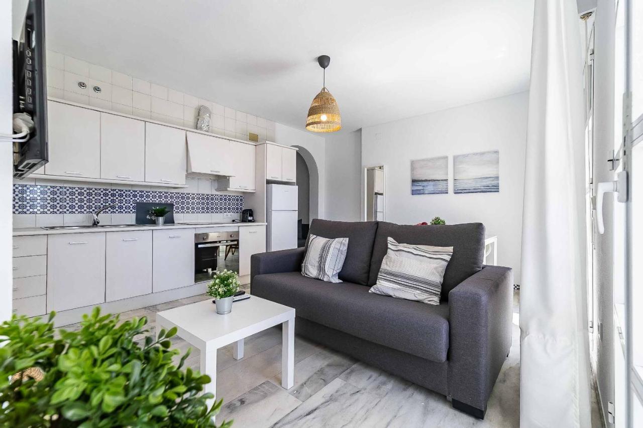 Sur Suites Castillo Fuengirola Bagian luar foto