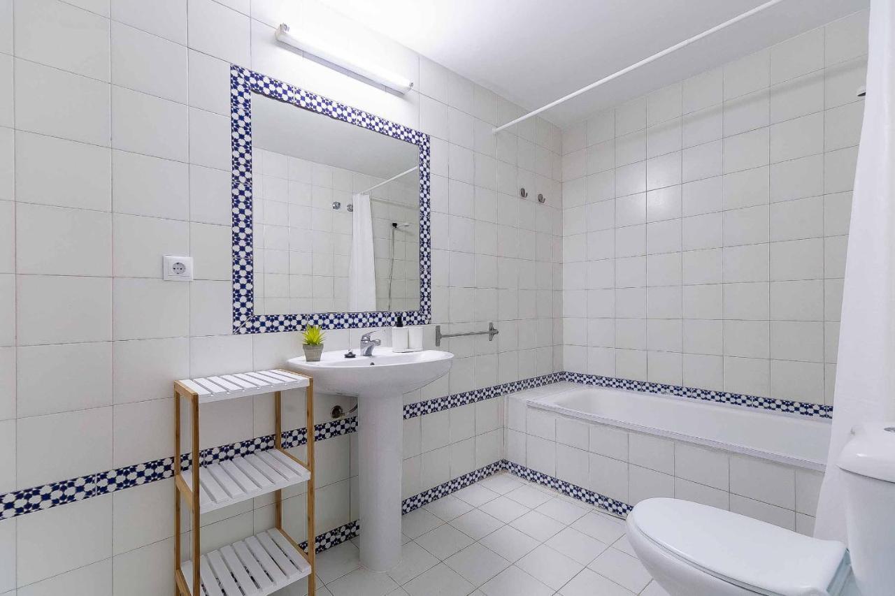 Sur Suites Castillo Fuengirola Bagian luar foto