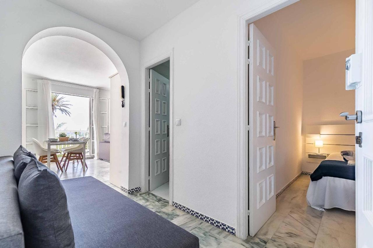 Sur Suites Castillo Fuengirola Bagian luar foto