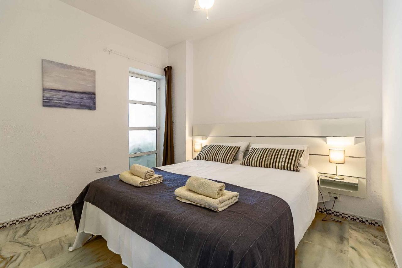 Sur Suites Castillo Fuengirola Bagian luar foto