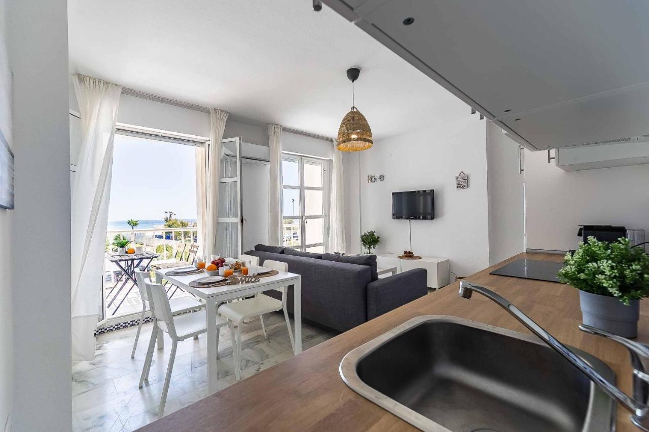 Sur Suites Castillo Fuengirola Bagian luar foto
