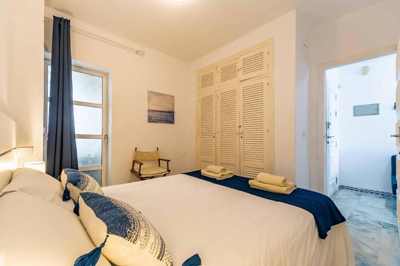 Sur Suites Castillo Fuengirola Bagian luar foto